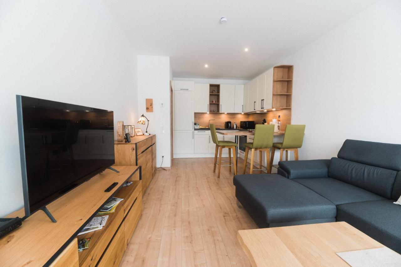Ferienwohnung Bergsonne Mit Sonnenbalkon Und Tiefgaragen Parkplatz Bad Ischl Bagian luar foto