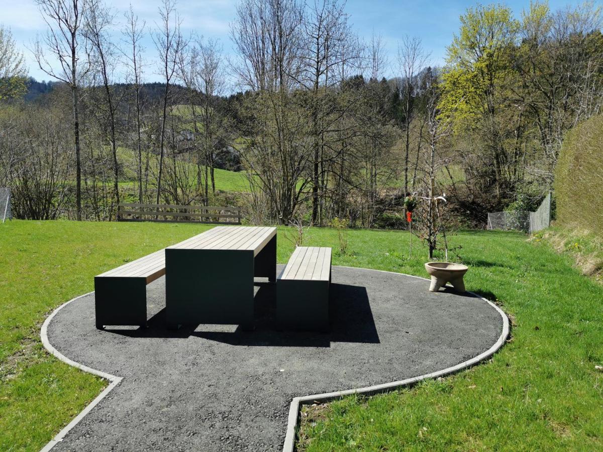 Ferienwohnung Bergsonne Mit Sonnenbalkon Und Tiefgaragen Parkplatz Bad Ischl Bagian luar foto